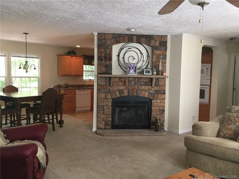 3181 Shadybark Trl, Catawba, SC 29704