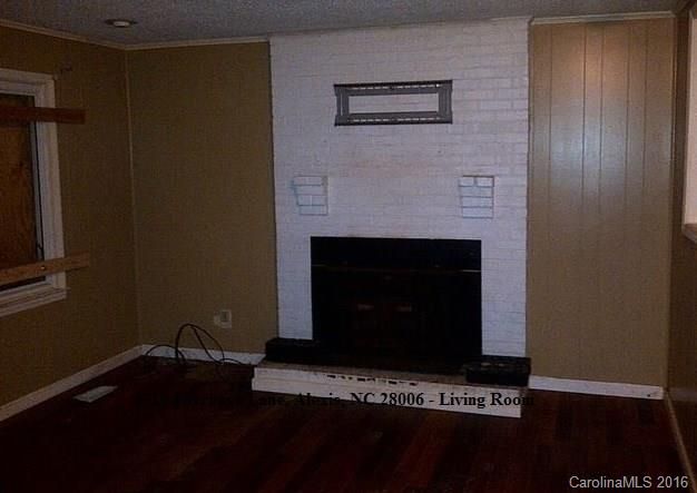 4719 Foxchase Ln, Alexis, NC 28006