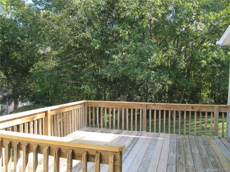 818 E Chestnut St, Stanley, NC 28164