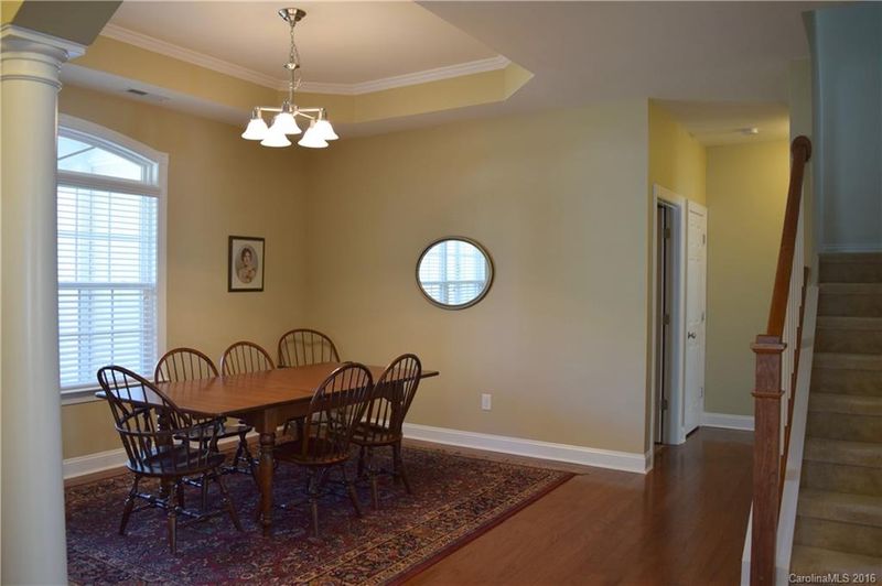 7962 Sally Clark Dr, Denver, NC 28037