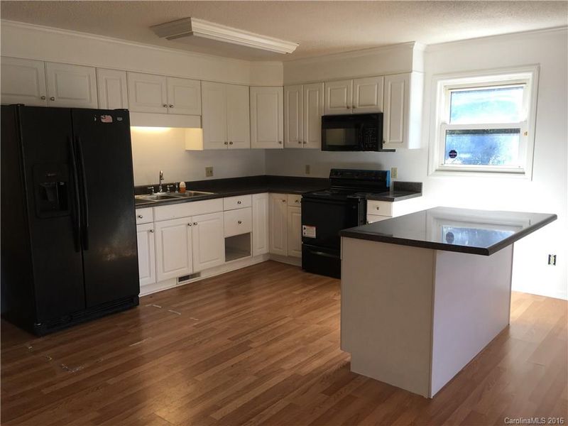 2215 Green Peach Rd, Lancaster, SC 29720