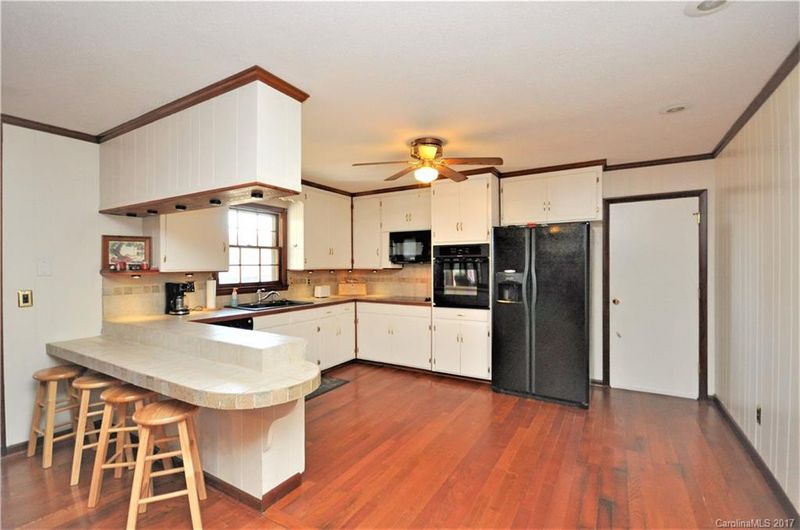 163 Central Heights Dr, Concord, NC 28025
