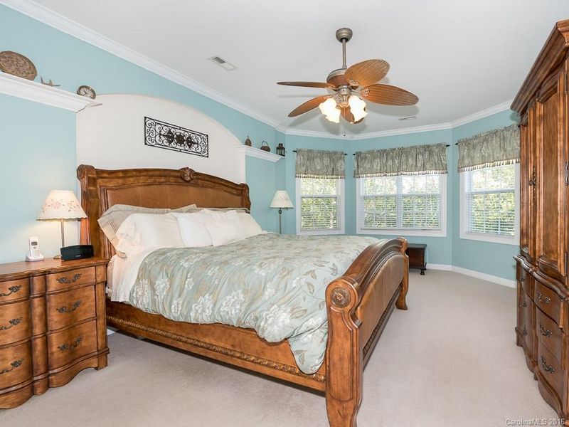 12032 Willoughby Run Dr, Charlotte, NC 28277