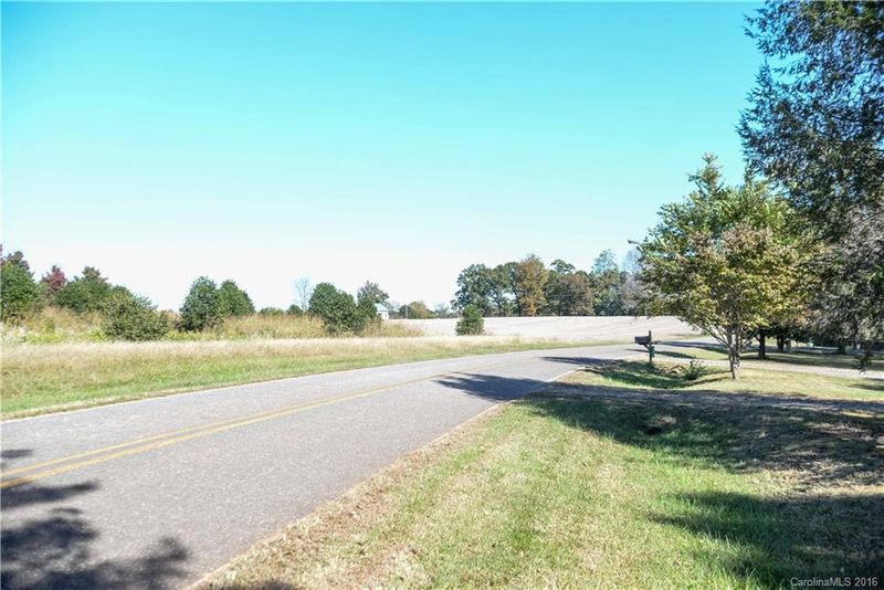139 Duncan Rd, Olin, NC 28660