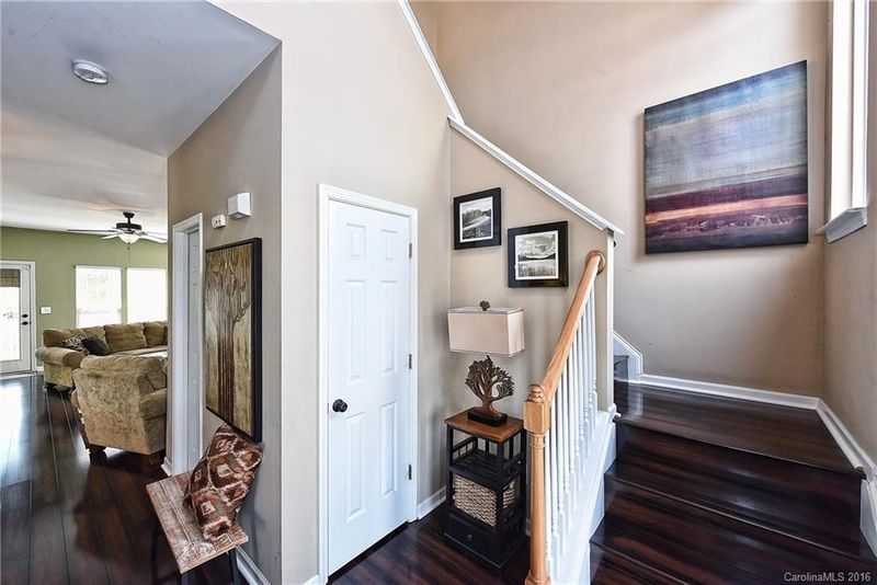 8905 Washam Potts Rd, Cornelius, NC 28031