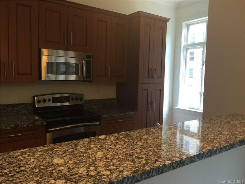 230 Tryon St #805, Charlotte, NC 28202