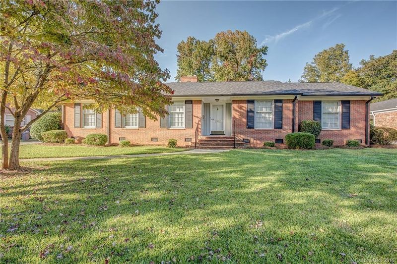 2952 Whitson Rd, Gastonia, NC 28054