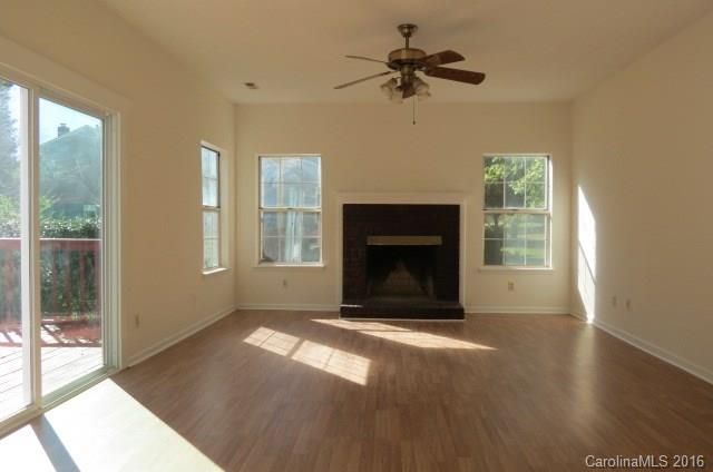 13800 Stephendale Dr, Charlotte, NC 28273