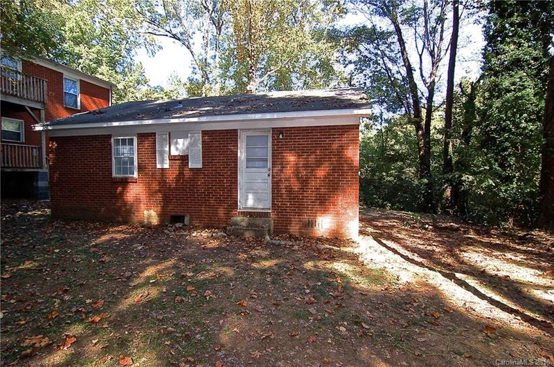 1943 Saint Mark St, Charlotte, NC 28216