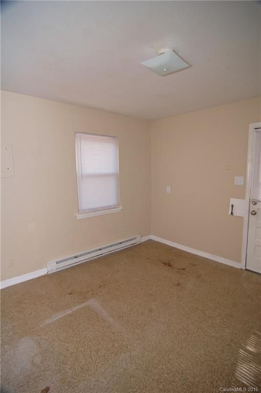 1943 Saint Mark St, Charlotte, NC 28216