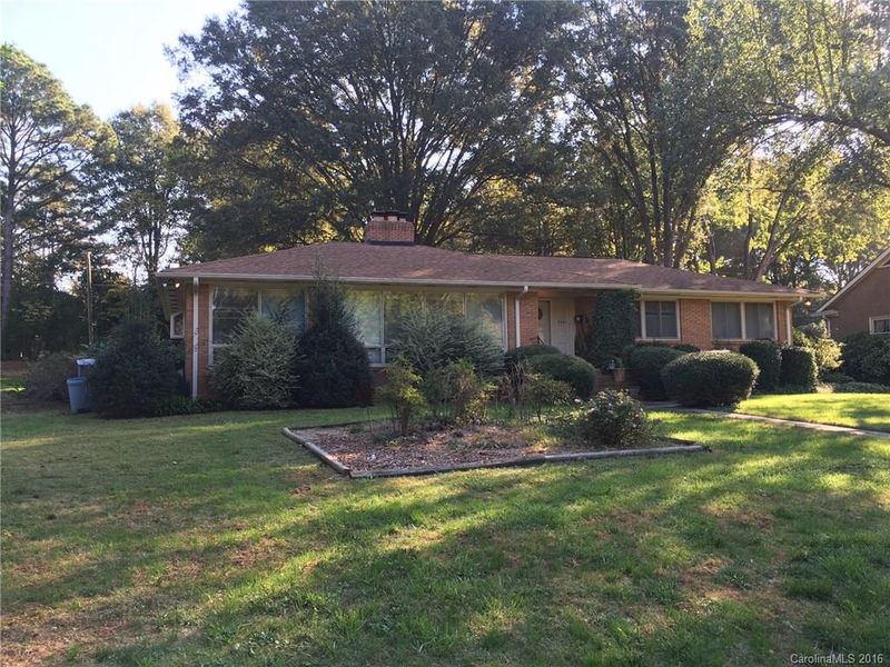 3401 Sunnybrook Dr, Charlotte, NC 28210