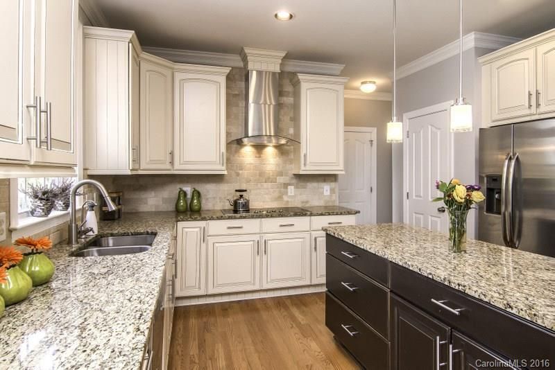 4944 Shannamara Dr, Matthews, NC 28104
