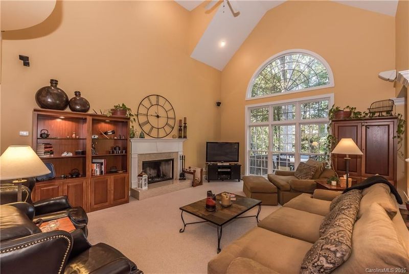 8602 Samantha Ct, Waxhaw, NC 28173