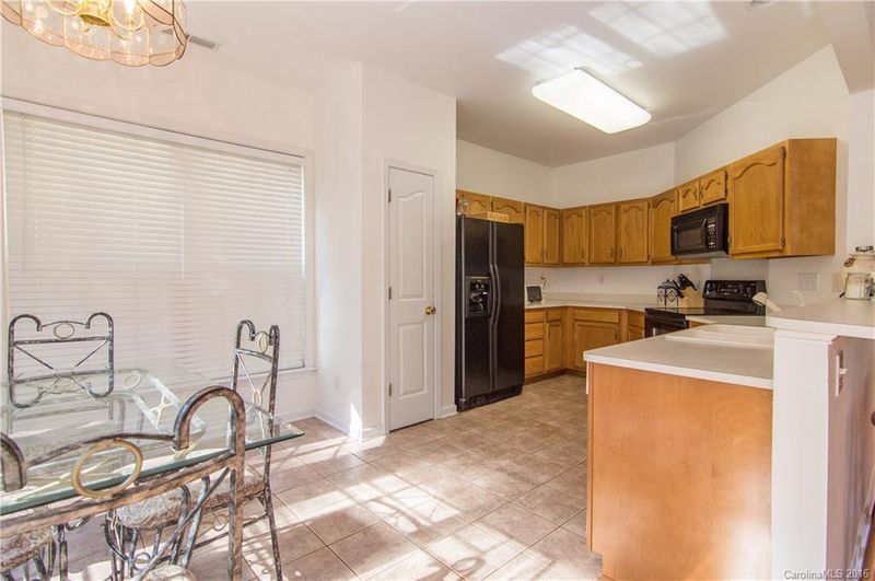 7104 Pine Ridge Dr #5, Denver, NC 28037