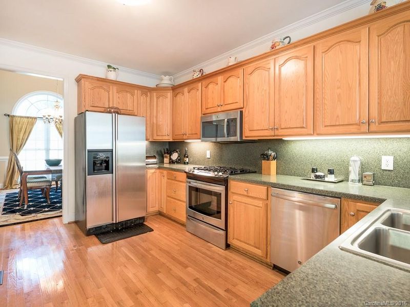 7941 Tottenham Dr, Harrisburg, NC 28075