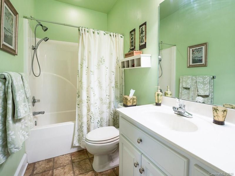 7941 Tottenham Dr, Harrisburg, NC 28075