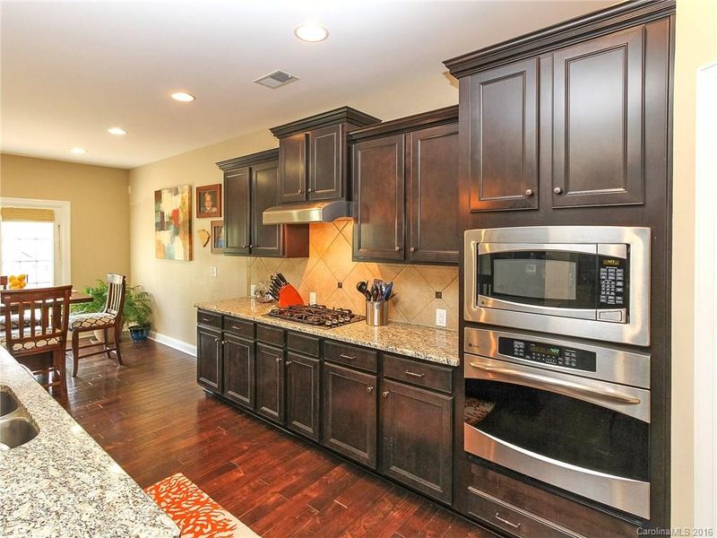 475 River Lake Ct #18, Tega Cay, SC 29708