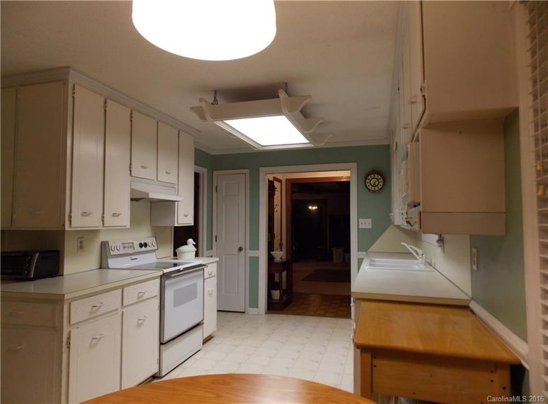 421 Beverly Dr #146, Statesville, NC 28625