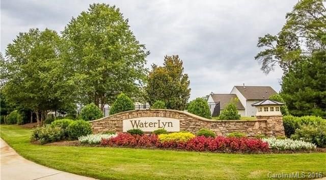14824 Heron Point Pl, Charlotte, NC 28278