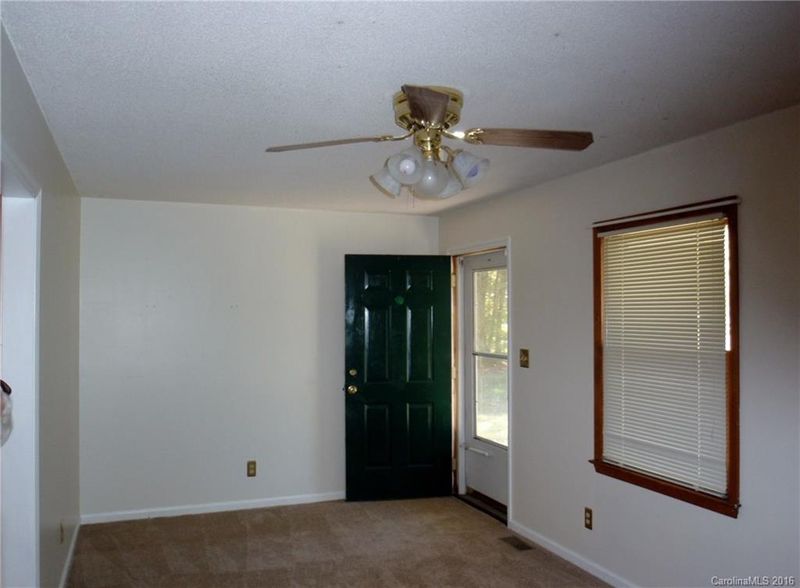 5836 Willowbrook St, Fort Lawn, SC 29714