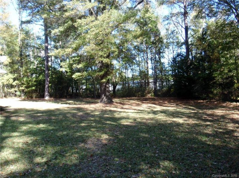 5836 Willowbrook St, Fort Lawn, SC 29714