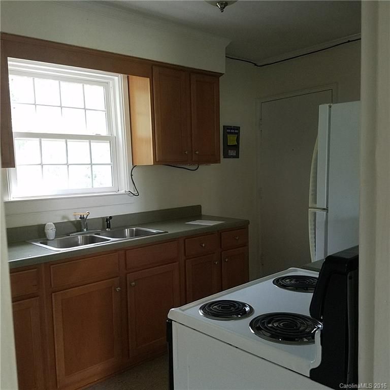 557 Wakefield Dr #C, Charlotte, NC 28209