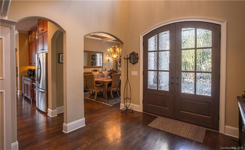 18927 Beatties Ford Rd N, Cornelius, NC 28031