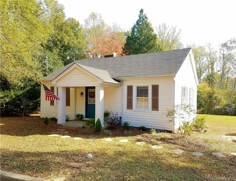 107 Alexander St, Clover, SC 29710