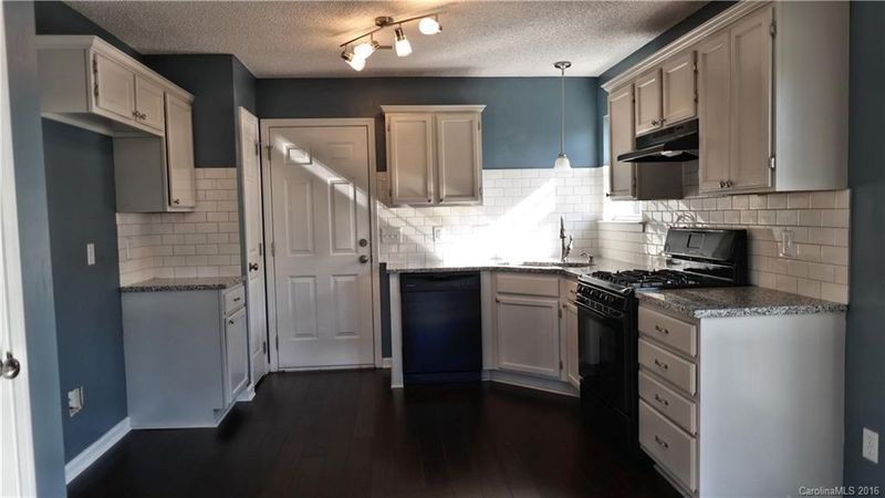 104 N Willow Ct, Mount Holly, NC 28120