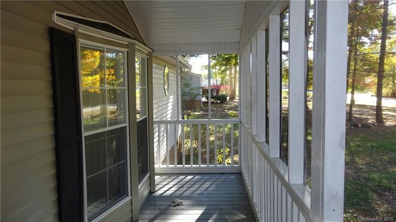 136 Woodtree Ln, Troutman, NC 28166