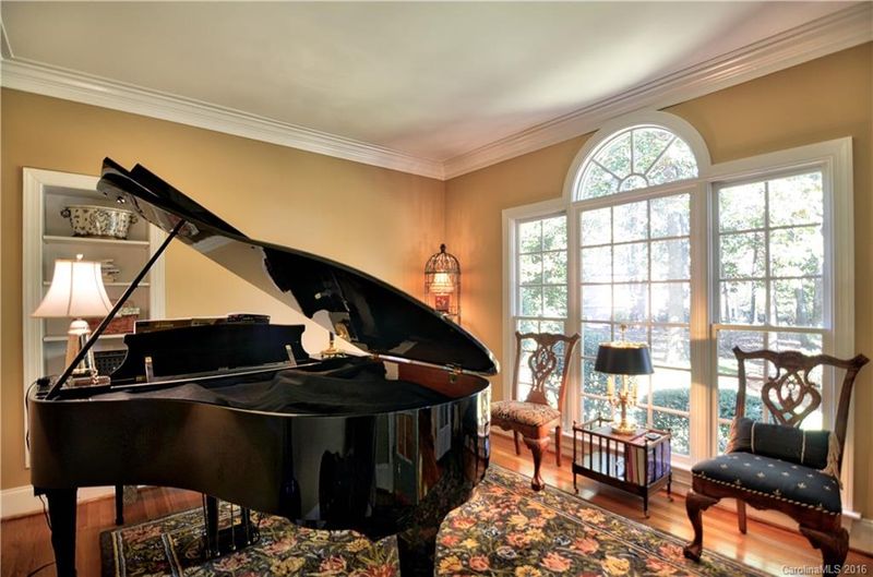 18711 Head Sail Ct, Cornelius, NC 28031