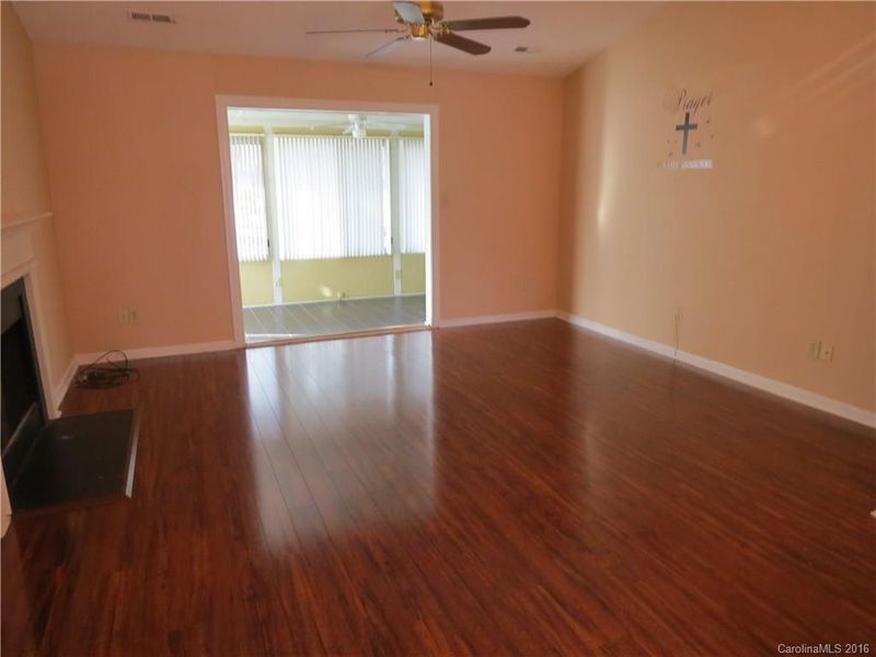 6001 Running Deer Rd, Charlotte, NC 28214