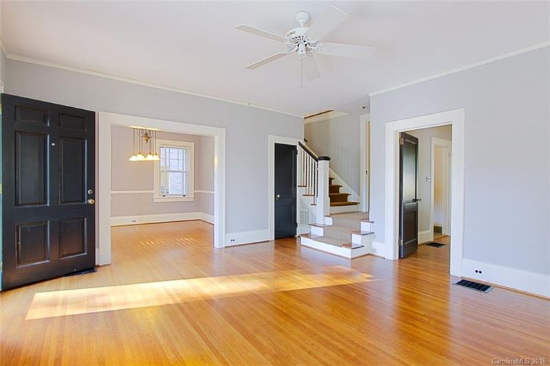 204 Ridgewood Ave, Charlotte, NC 28209