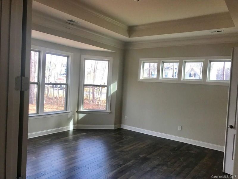 2002 Donovan Dr, Matthews, NC 28104