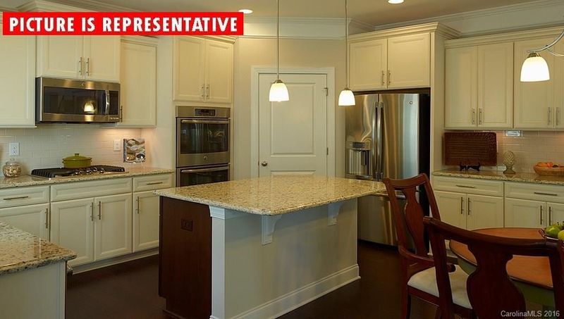 261 Blueview Rd #76, Mooresville, NC 28117