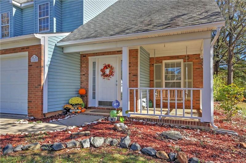 11610 Calgary Dr, Charlotte, NC 28215
