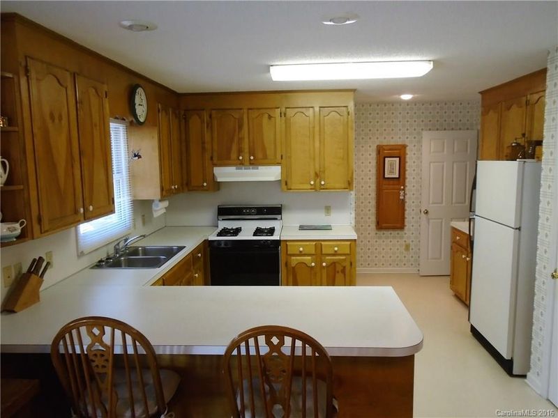 2969 Hart Rd #27, Clover, SC 29710