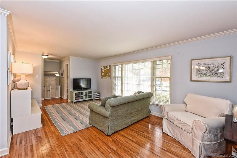 6025 Springhouse Ln, Charlotte, NC 28211