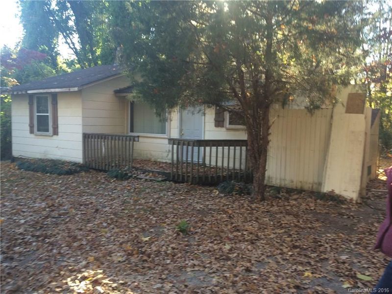 2534 Toddville Rd, Charlotte, NC 28214