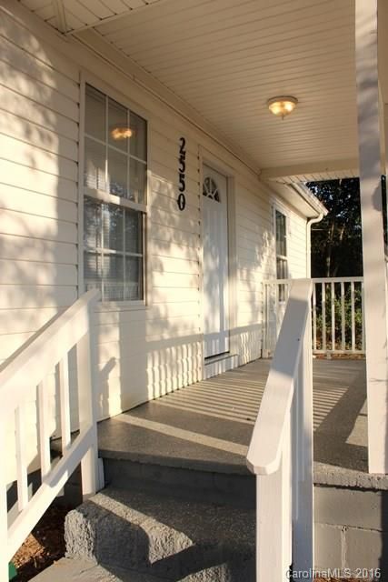 2550 Hemphill St, Charlotte, NC 28208