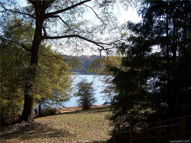 1276 Saunders Dr #2&3, Catawba, NC 28609