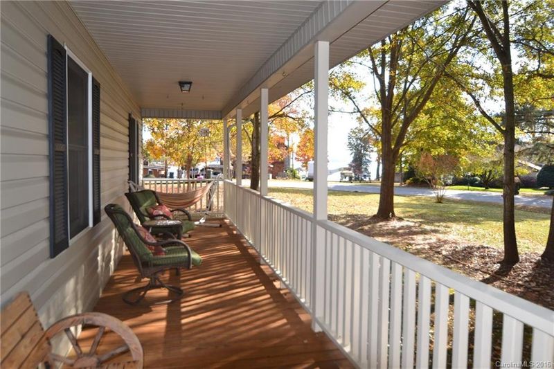 8321 Normandy Rd, Denver, NC 28037