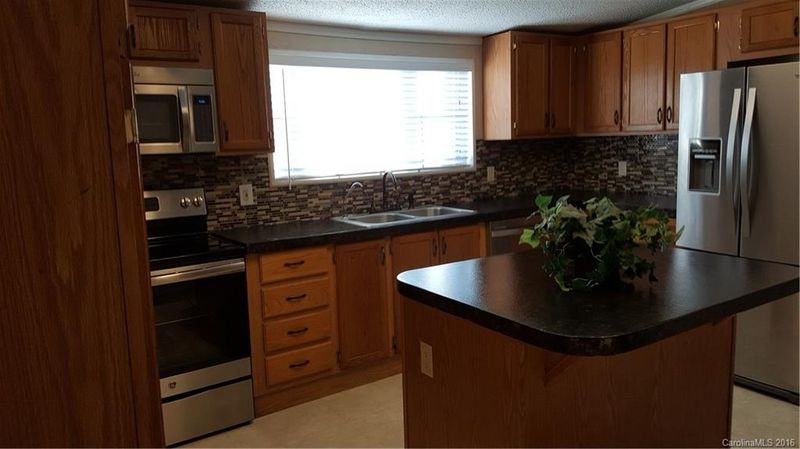 645 E Border Rd, Rock Hill, SC 29730
