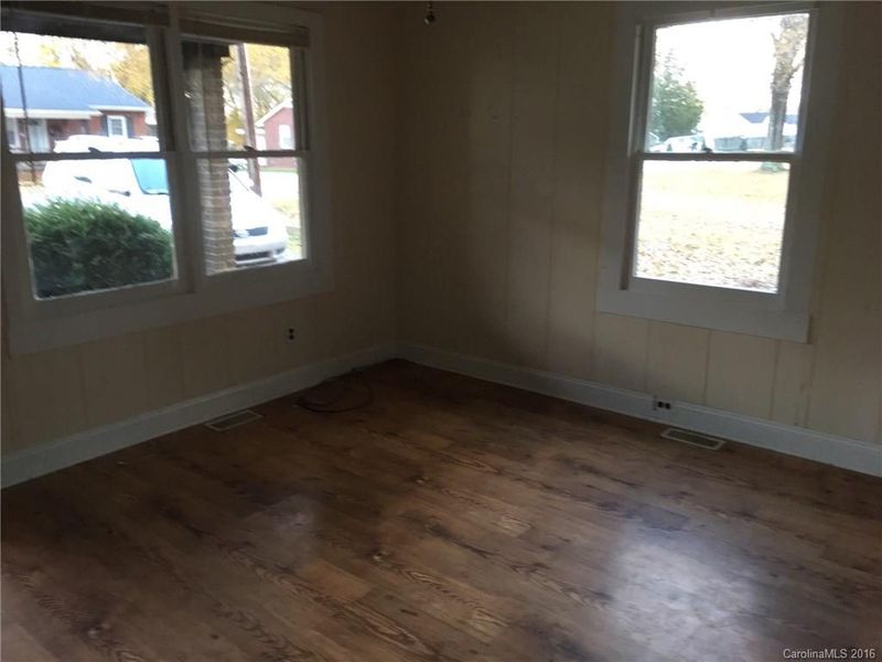 811 Requa Rd, Cherryville, NC 28021