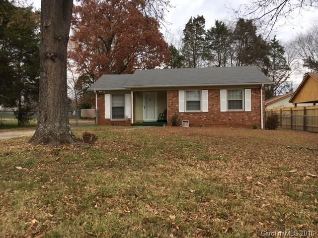2024 Bangor Rd, Charlotte, NC 28217