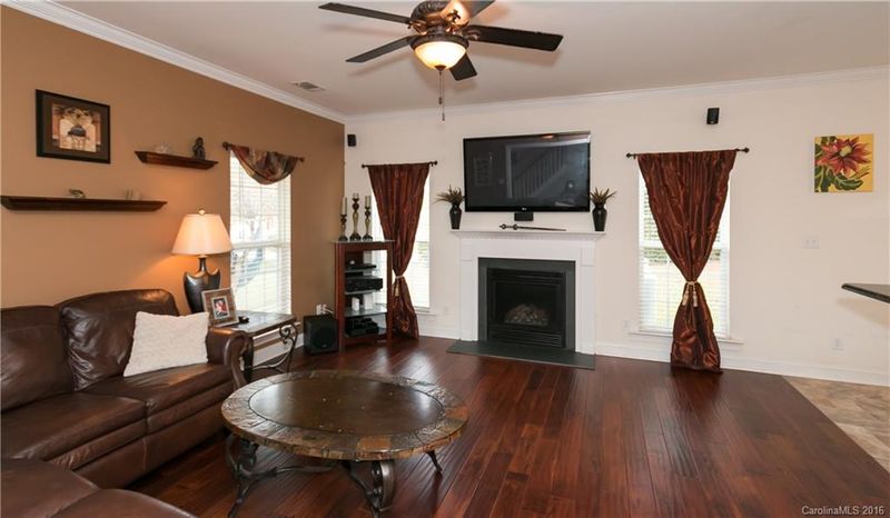 111 Villa Ln, Davidson, NC 28036