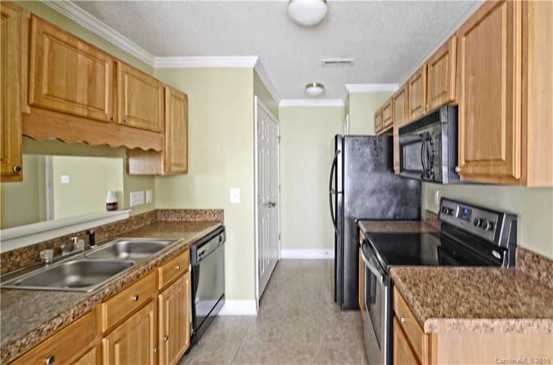 3607 Maggie Laney Dr, Charlotte, NC 28216
