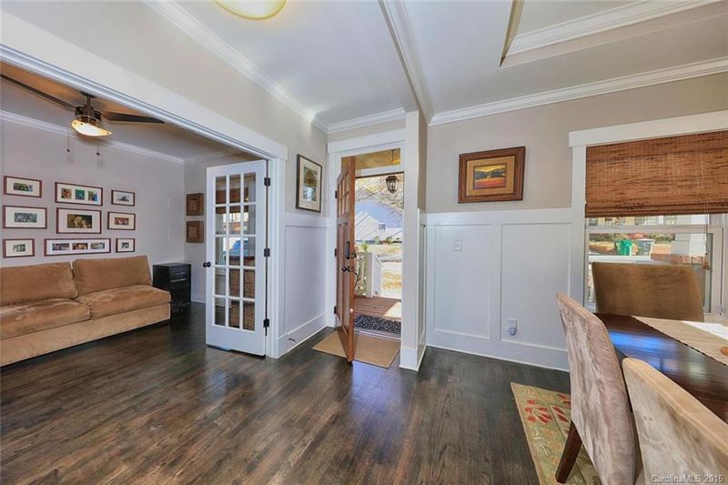 327 Solomon St, Charlotte, NC 28216