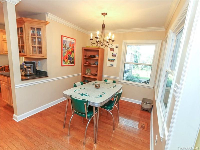 2018 Manor Mill Rd, Charlotte, NC 28226