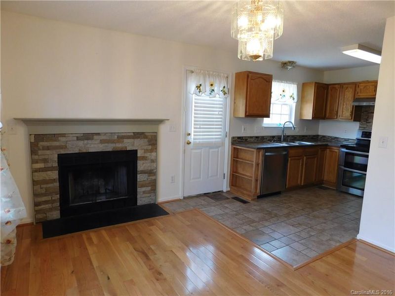 620 Louise Ave, Lincolnton, NC 28092